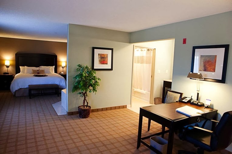 Hampton Inn & Suites Detroit-Canton